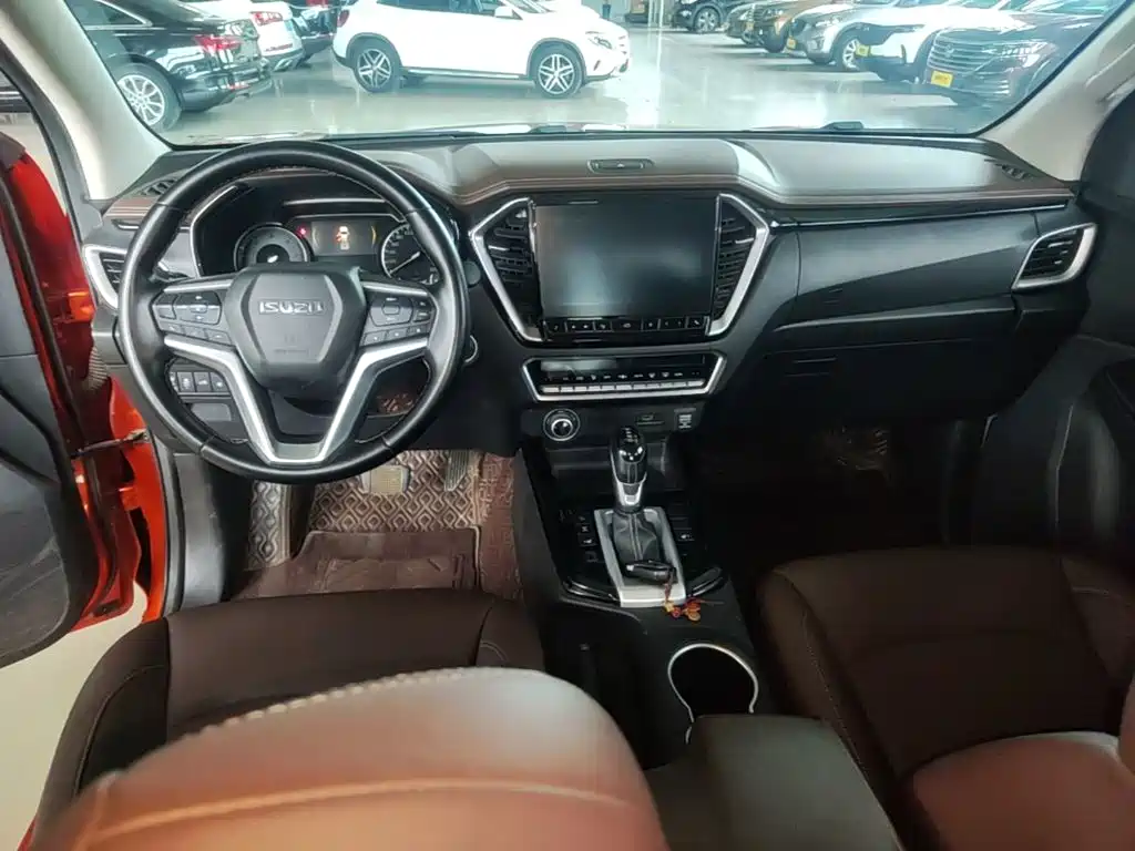 Isuzu D-MAX 2022 — фото 10