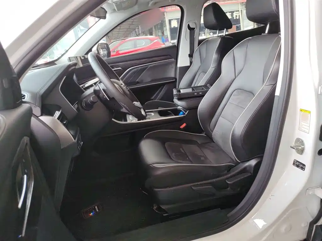 Haval H6 2023 — фото 15