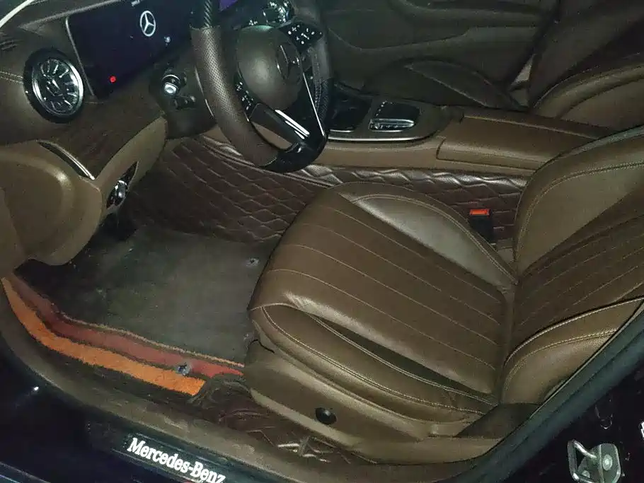 Mercedes-Benz E-Class 2023 — фото 9