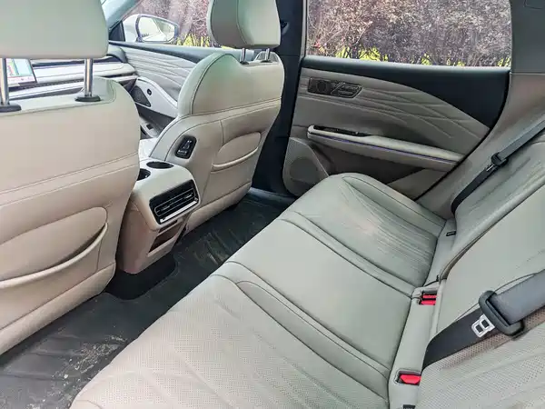 Geely Galaxy Starshine 8 2025