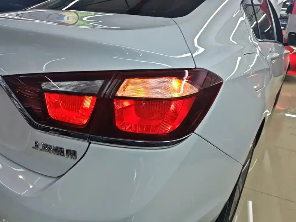 Chevrolet Cruze 2015 — фото 8