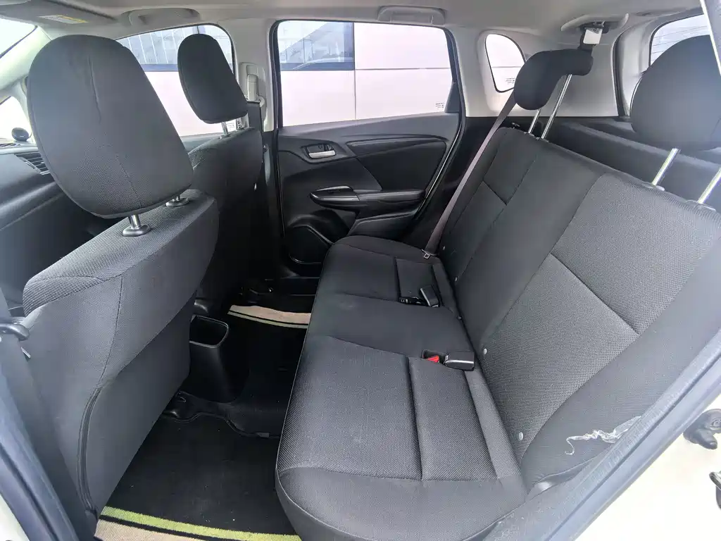 Honda Fit 2018 — фото 10