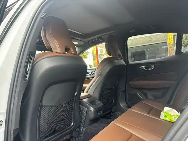 Volvo S60 2021