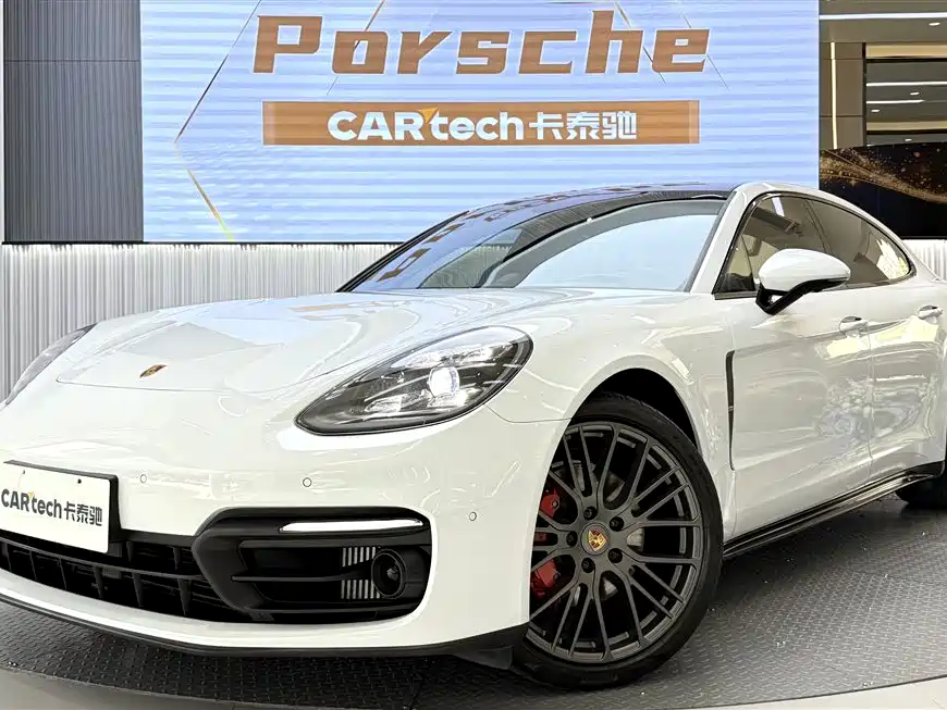 Porsche Panamera 2024 — фото 1