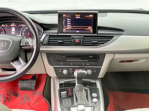 Audi A6L 2012