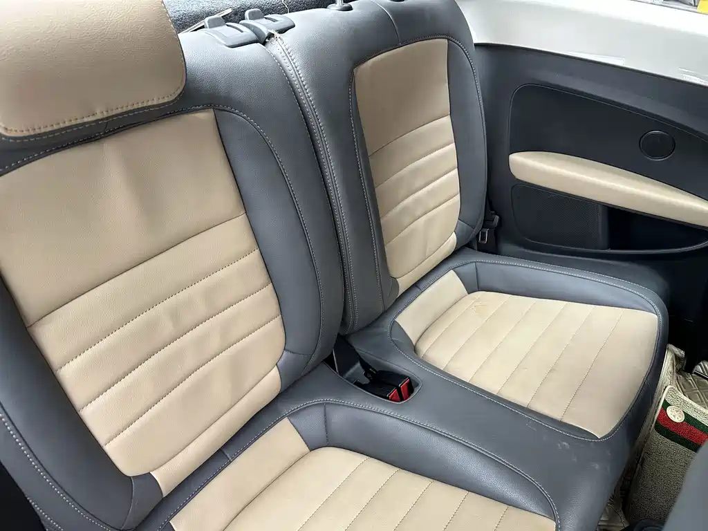 Volkswagen Beetle 2014