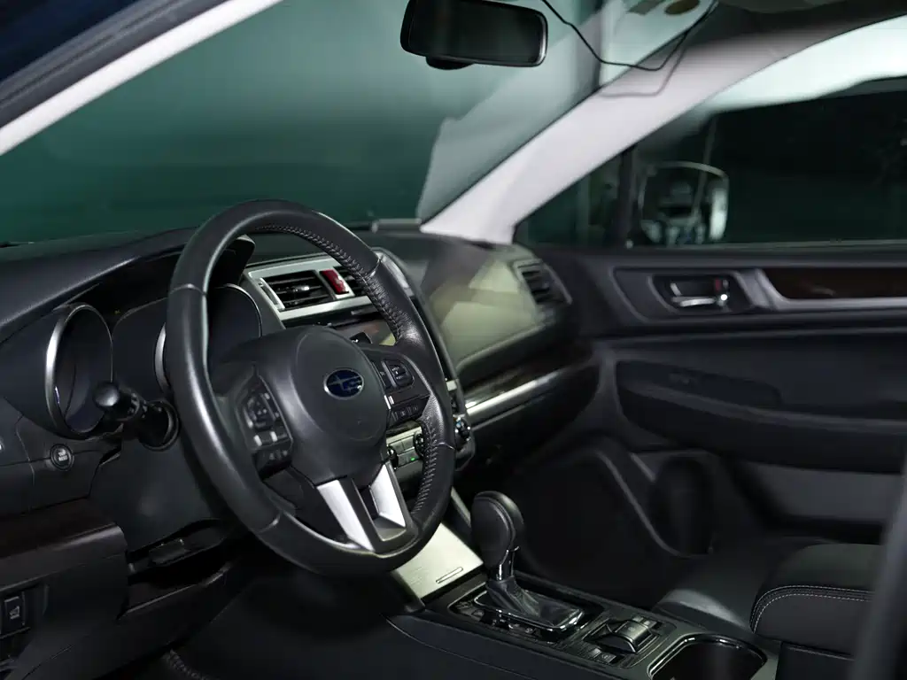 Subaru Outback 2015 — фото 18