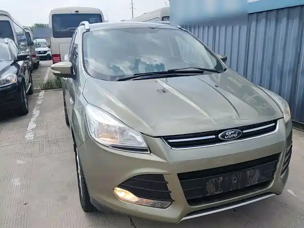 Ford Kuga 2015