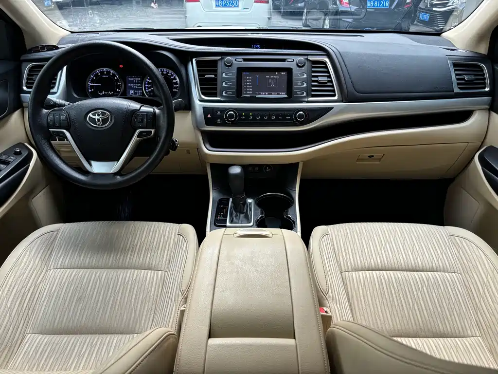 Toyota Highlander 2019 — фото 8