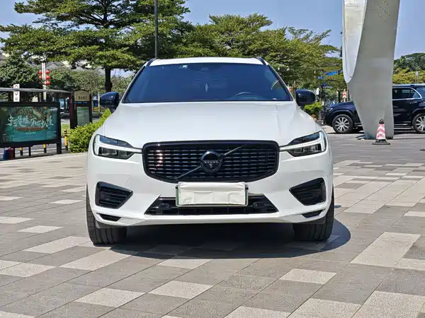 Volvo XC60 Plug-In Hybrid 2021