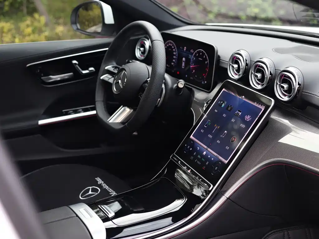Mercedes-Benz C-Class 2024 — фото 29