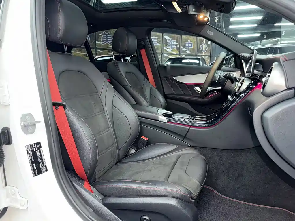Mercedes-Benz C-Class AMG 2019 — фото 10