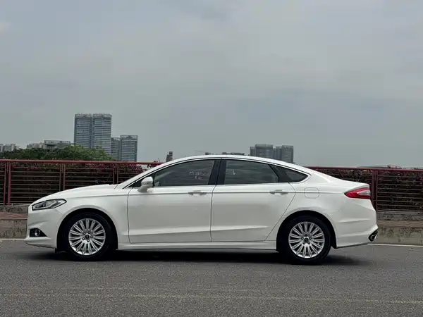 Ford Mondeo 2013