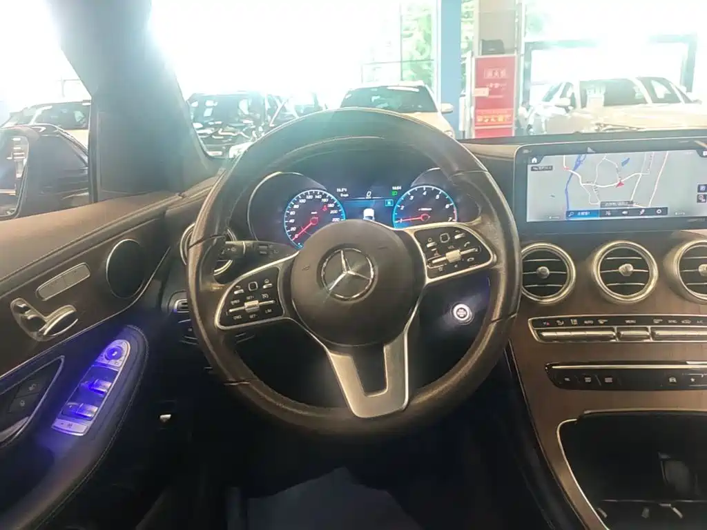 Mercedes-Benz GLC 2020 — фото 11