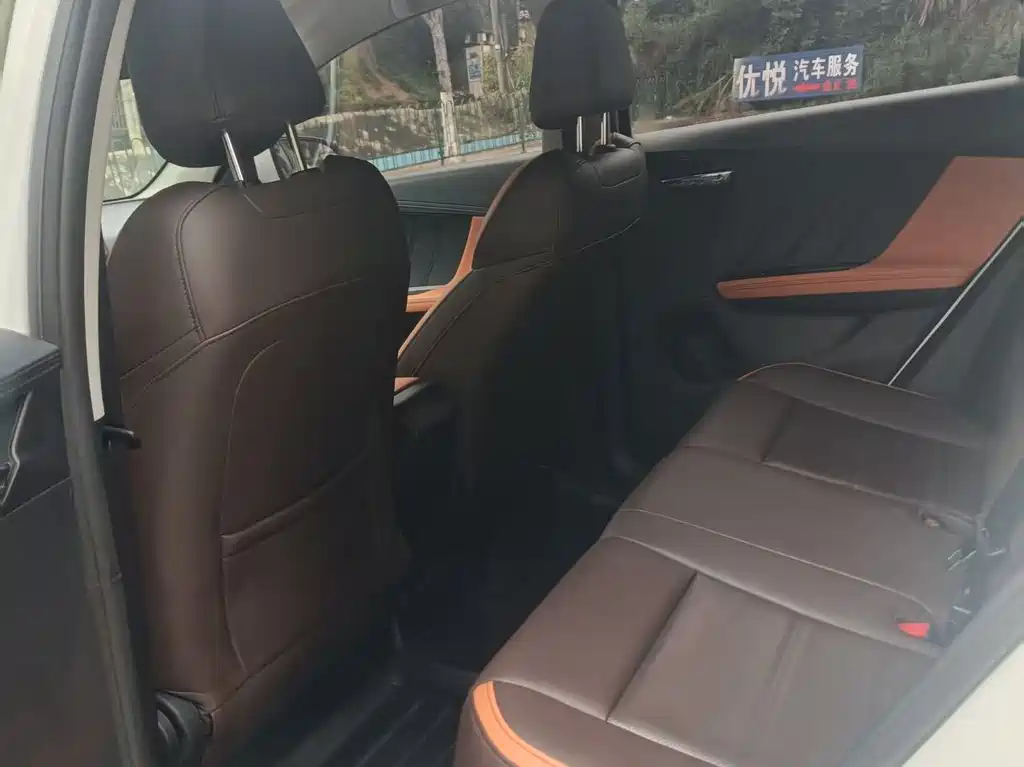 BYD e2 2022