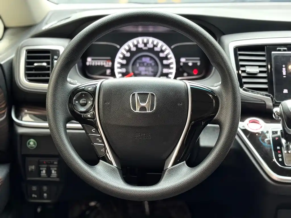 Honda Odyssey 2019 — фото 6