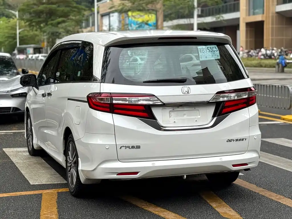 Honda Odyssey 2019 — фото 22