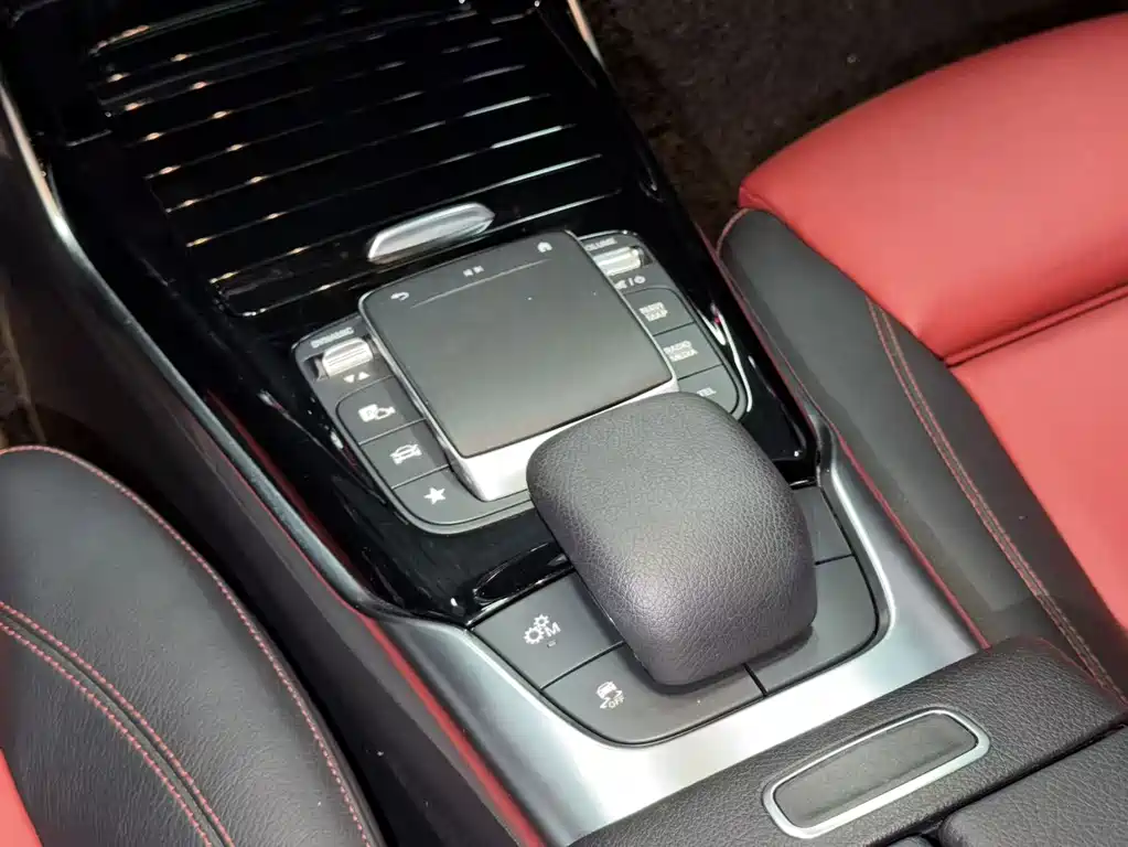 Mercedes-Benz A-Class AMG 2023 — фото 14