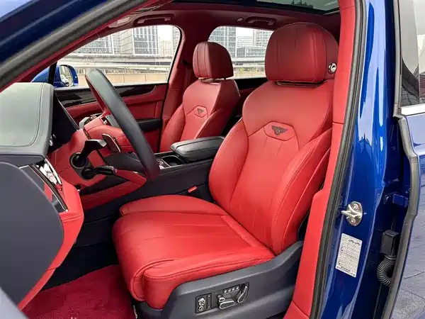 Bentley Bentayga 2021