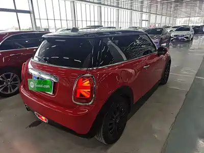 MINI MINI 2020