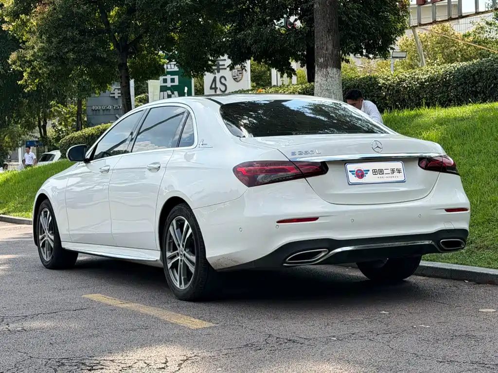 Mercedes-Benz E-Class 2021