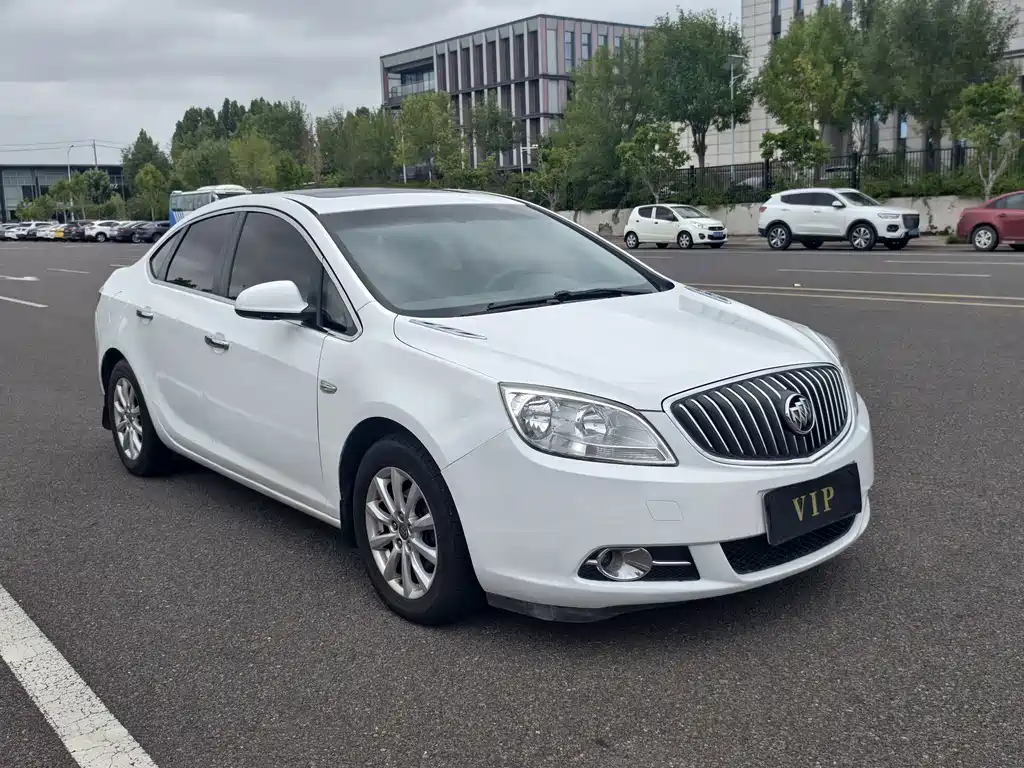 Buick Excelle 2013