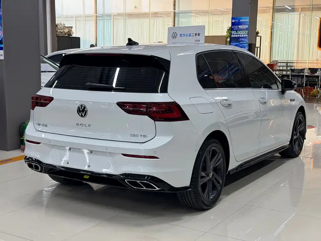 Volkswagen Golf 2022