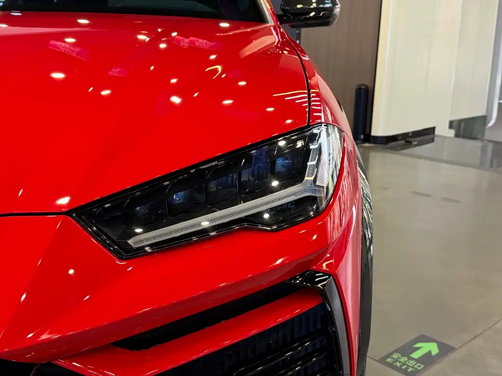 Lamborghini Urus 2019 — фото 3