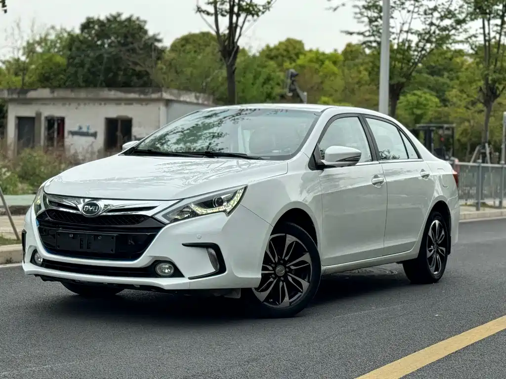 BYD Qin NEV 2015