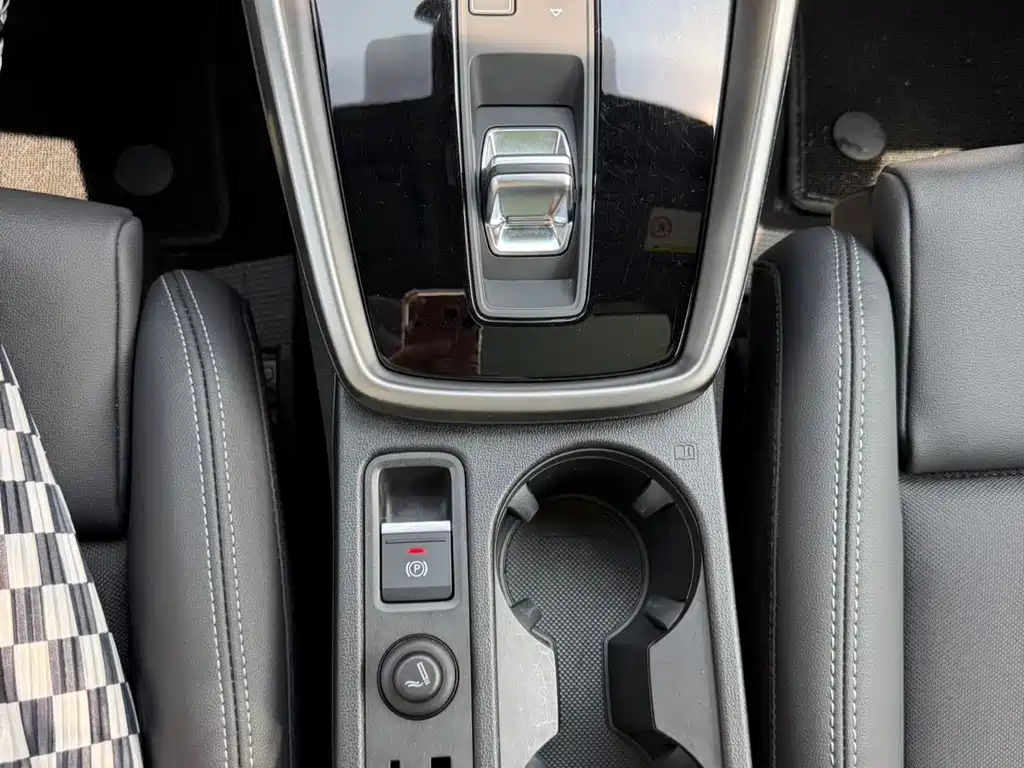 Audi A3 2023 — фото 22
