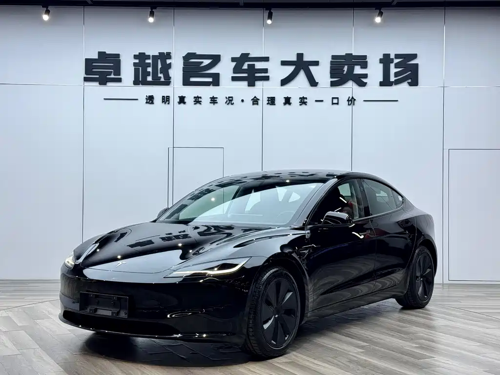 Tesla Model 3 2025