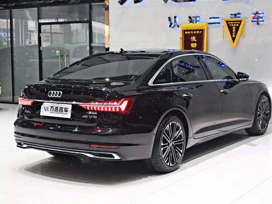 Audi A6L 2023 — фото 15
