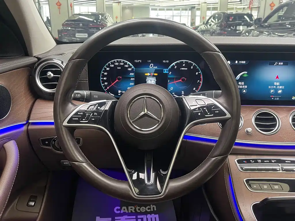 Mercedes-Benz E-Class 2022 — фото 12