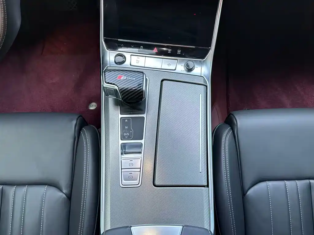 Audi A6L 2025 — фото 8