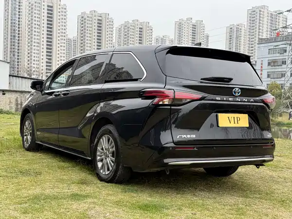 Toyota Sienna 2021