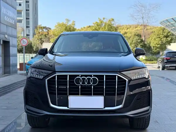 Audi Q7 2021