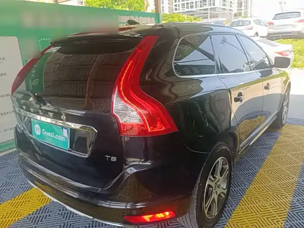 Volvo XC60 2015
