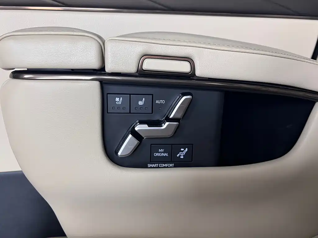 Toyota Vellfire 2024 — фото 30
