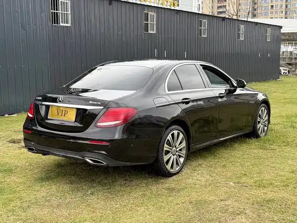 Mercedes-Benz E-Class 2017