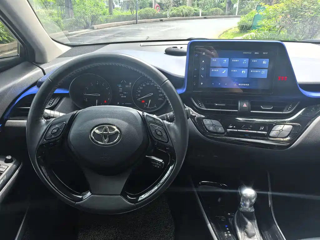 Toyota C-HR 2021 — фото 12