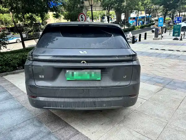 Li Auto L7 2024