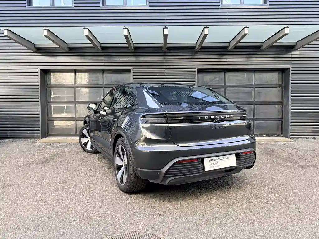 Porsche Macan EV 2025 — фото 8