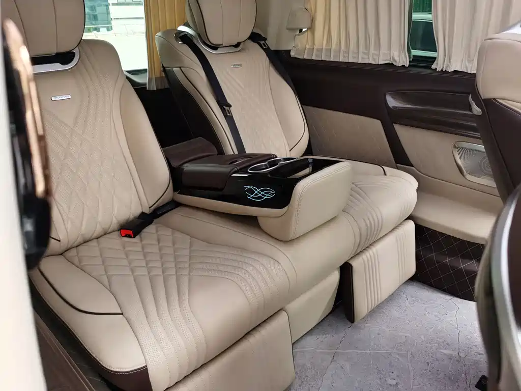 Mercedes-Benz Vito 2022 — фото 25