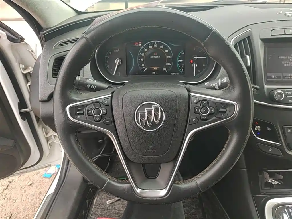 Buick Regal 2017 — фото 11