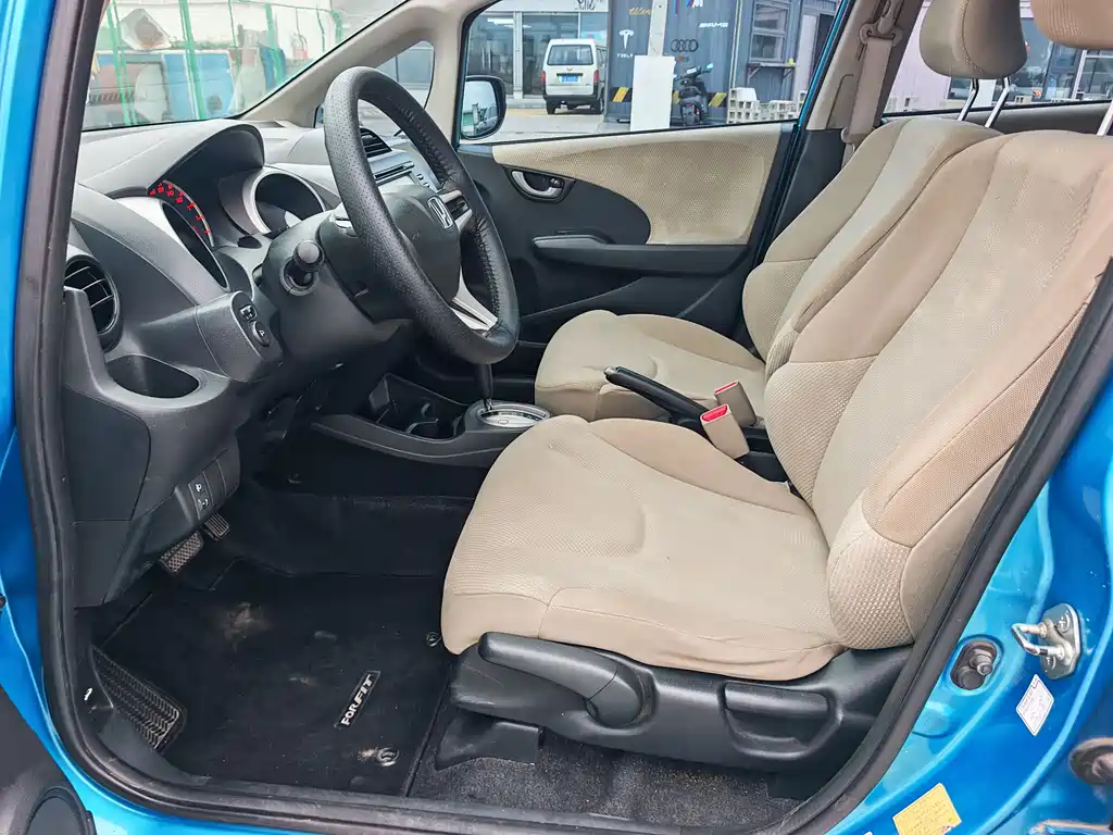 Honda Fit 2014 — фото 14