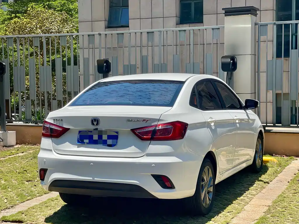 Changan Eado DT 2019 — фото 9