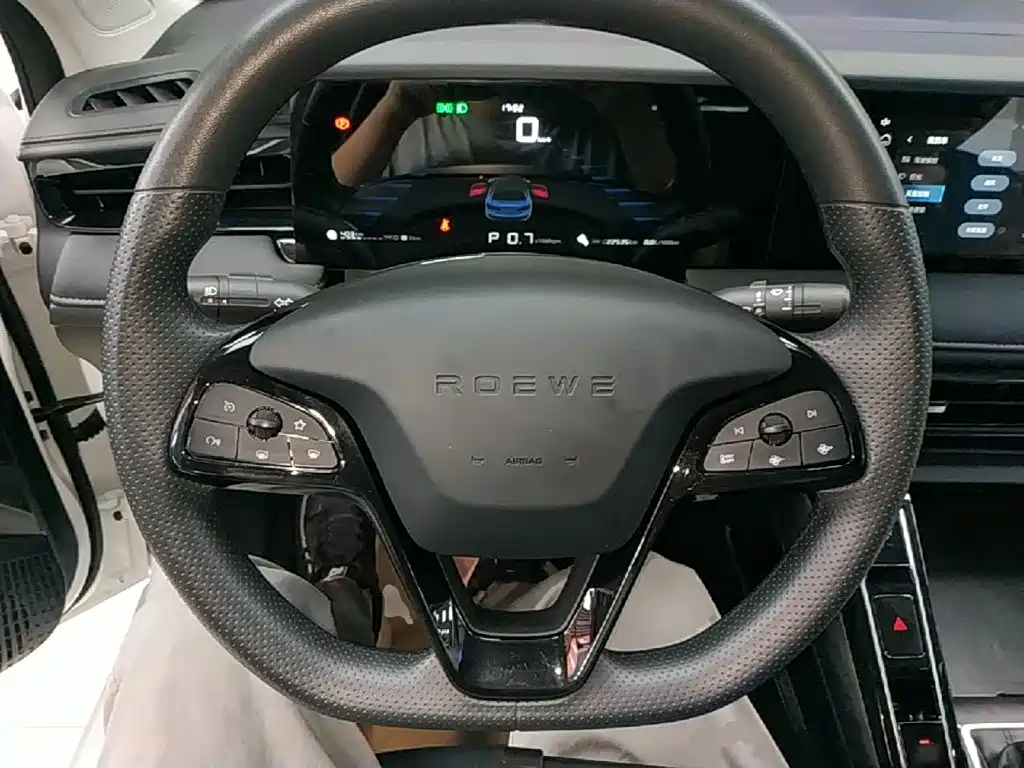 Roewe i5 2025 — фото 11