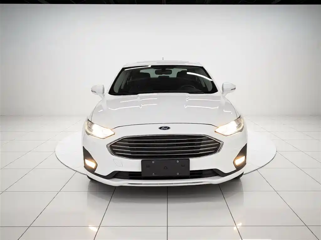 Ford Mondeo 2021 — фото 3