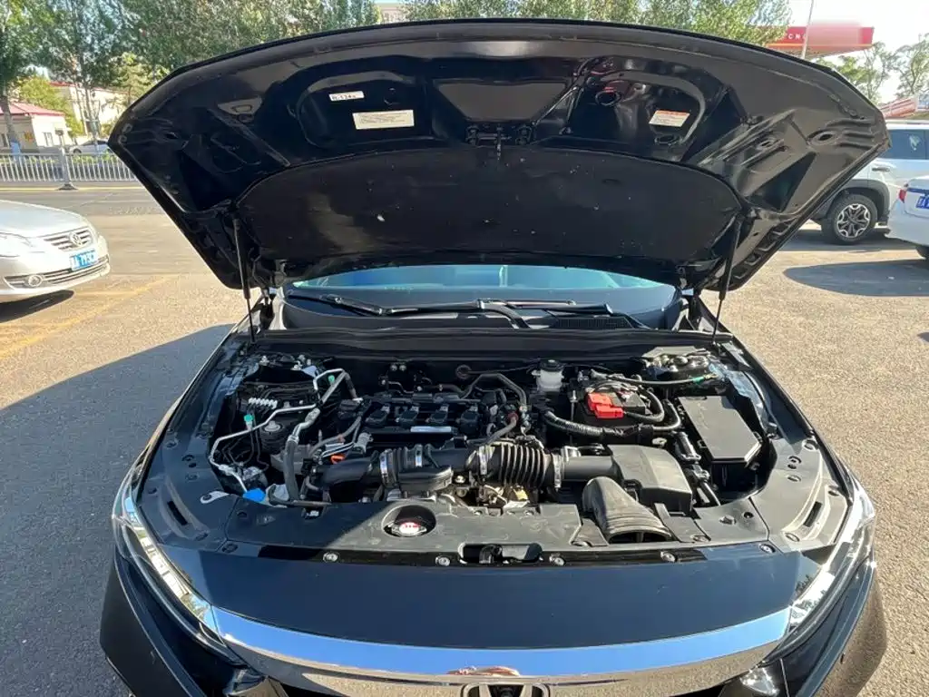 Honda Accord 2019 — фото 20