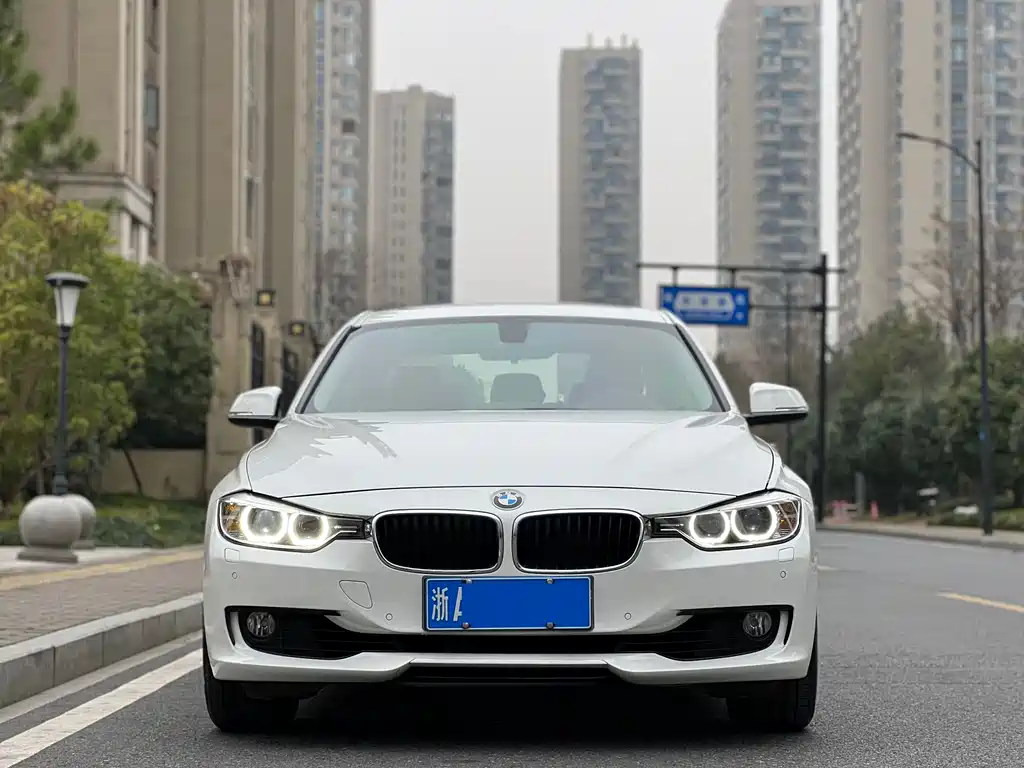 BMW 3 Series 2015
